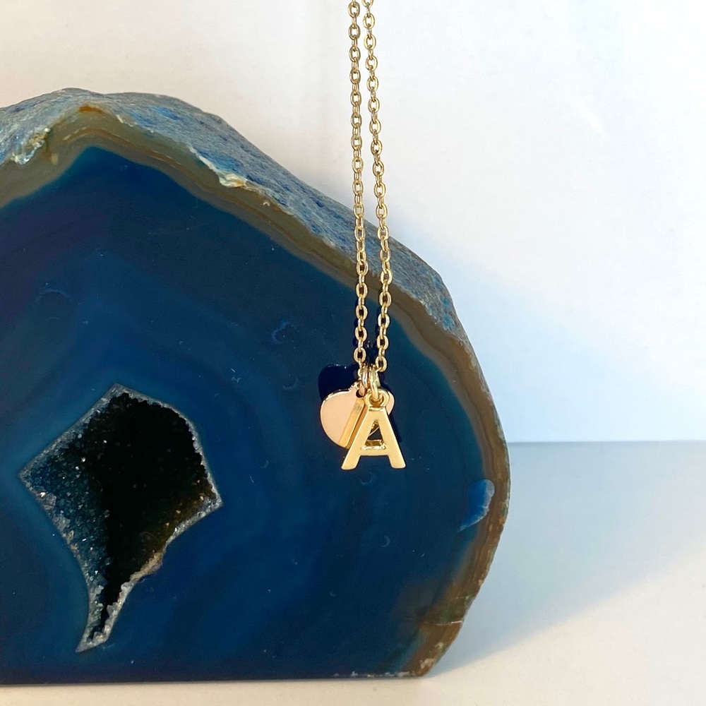 gold initial and heart charm necklace - Picture 3 of 3